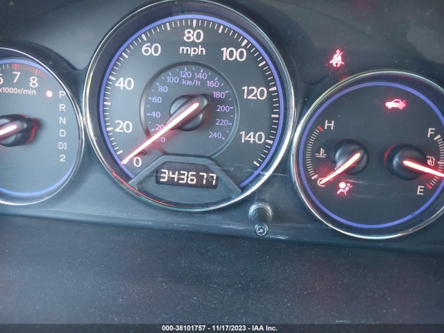 2005 HONDA CIVIC LX VIN: 2HGES16525H591137