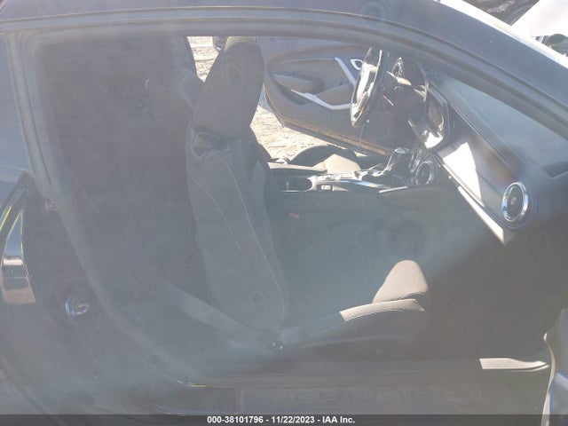 Chevrolet Camaro 1lt 2018 1G1FB1RS2J0154363 Image 8