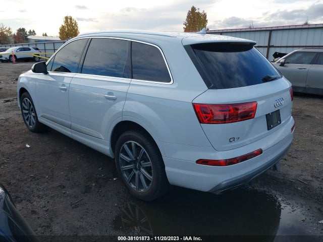 Audi Q7 3.0t Premium 2018 WA1LAAF78JD000921 Image 3