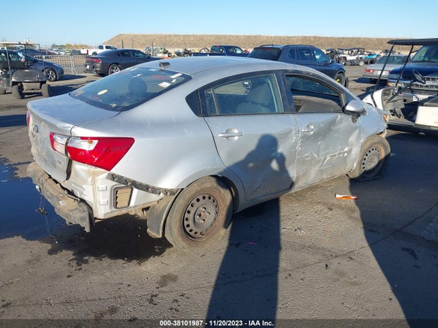 KIA RIO LX 2016 KNADM4A3XG6572686 Image 4