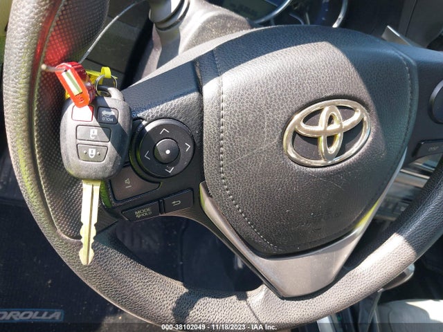 2015 TOYOTA COROLLA LE VIN: 5YFBURHE0FP185649