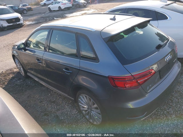 Audi A3 E-tron 1.4t Premium 2017 WAUUPBFF4HA074545 Image 3