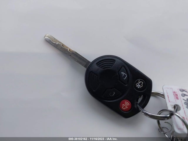 Ford FOCUS SEL 2018 1FADP3H25JL300496 Image 11