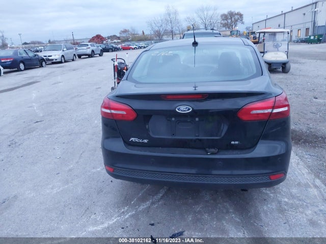 Ford FOCUS SEL 2018 1FADP3H25JL300496 Image 16