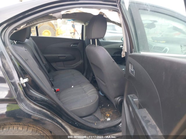 Chevrolet Sonic Lt Auto 2017 1G1JD5SH3H4142218 Image 8