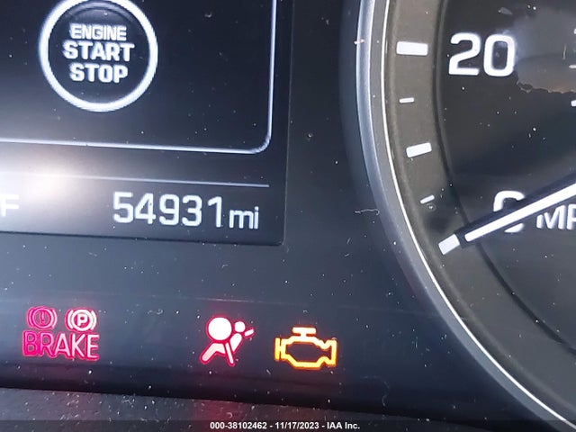2017 HYUNDAI ELANTRA SE VIN: 5NPD84LF8HH083662
