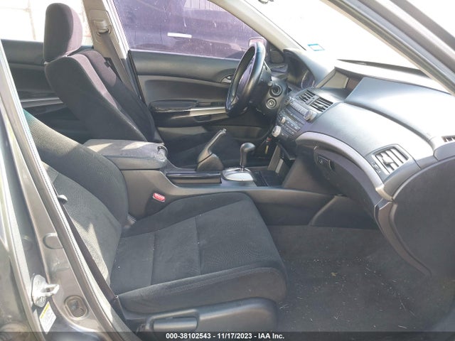 2010 HONDA ACCORD 2.4 EX VIN: 1HGCP2F77AA016038
