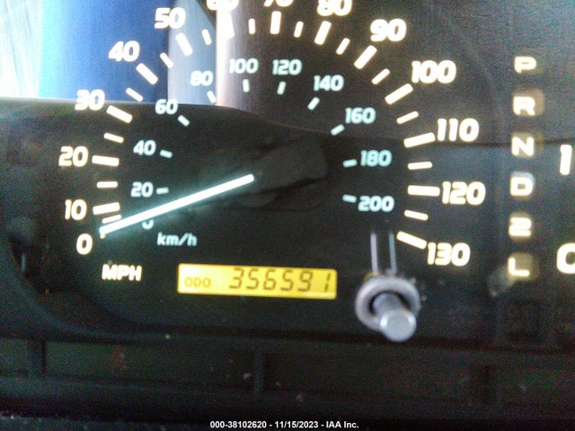 2000 LEXUS LX 470 VIN: JT6HT00W8Y0086711