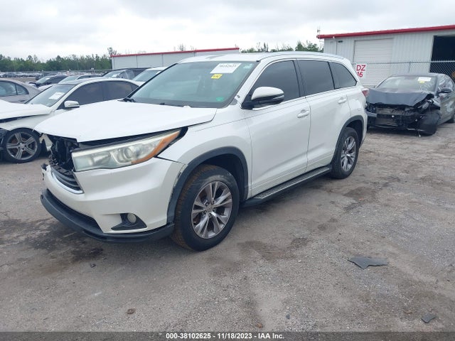2015 TOYOTA HIGHLANDER XLE V6 VIN: 5TDKKRFH1FS101509