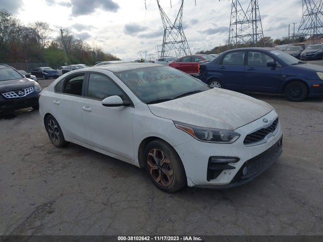 2019 3KPF24AD0KE111400 main image