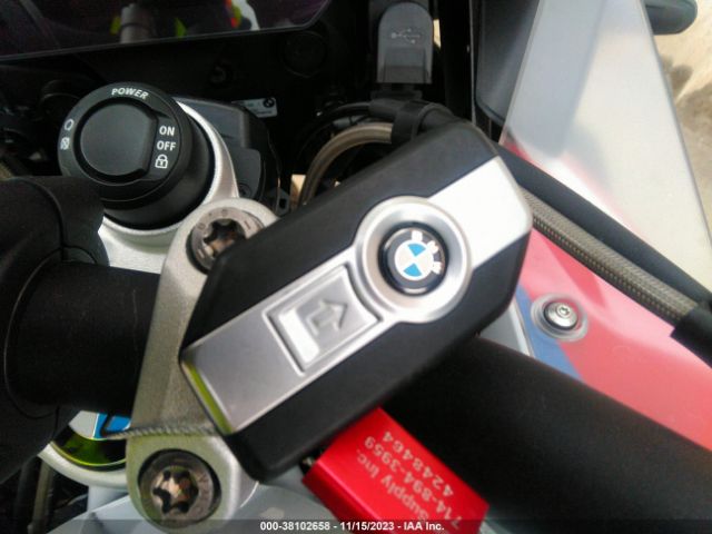 2021 BMW R 1250 WB10M1305M6E47853 Photo 10