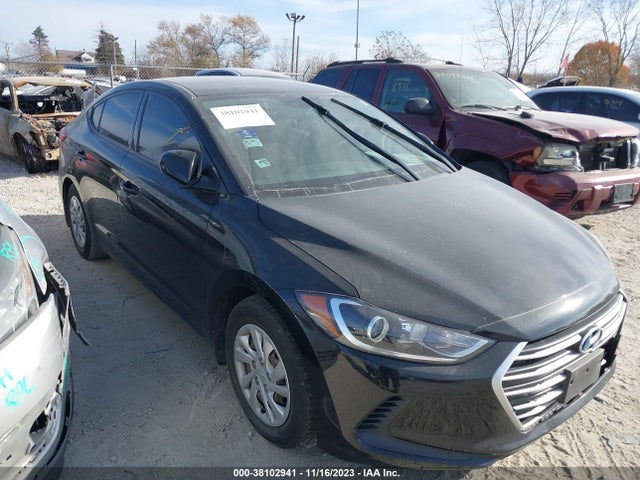 Hyundai ELANTRA SE 2018 5NPD74LF0JH260522 Image 1