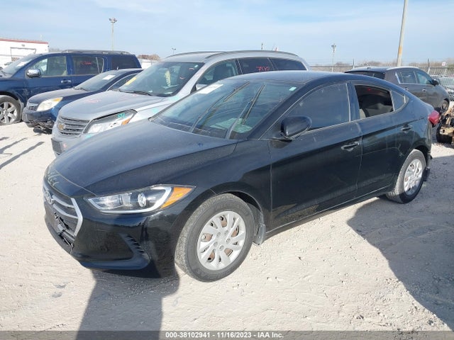 Hyundai ELANTRA SE 2018 5NPD74LF0JH260522 Image 2