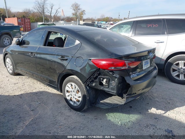 Hyundai ELANTRA SE 2018 5NPD74LF0JH260522 Image 3