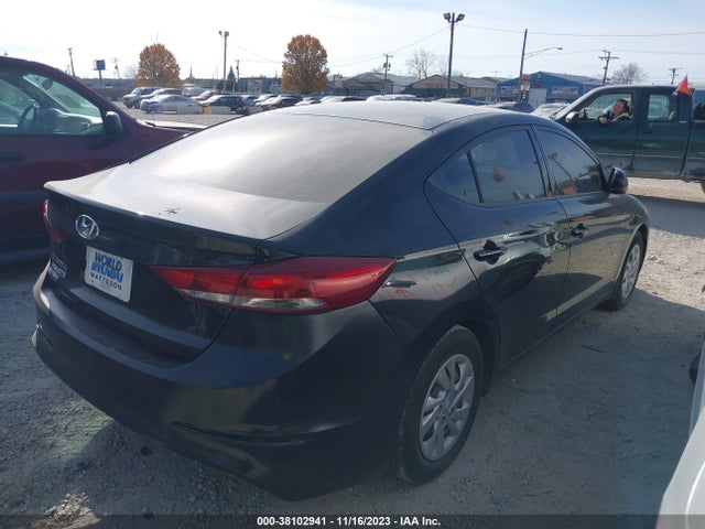 Hyundai ELANTRA SE 2018 5NPD74LF0JH260522 Image 4