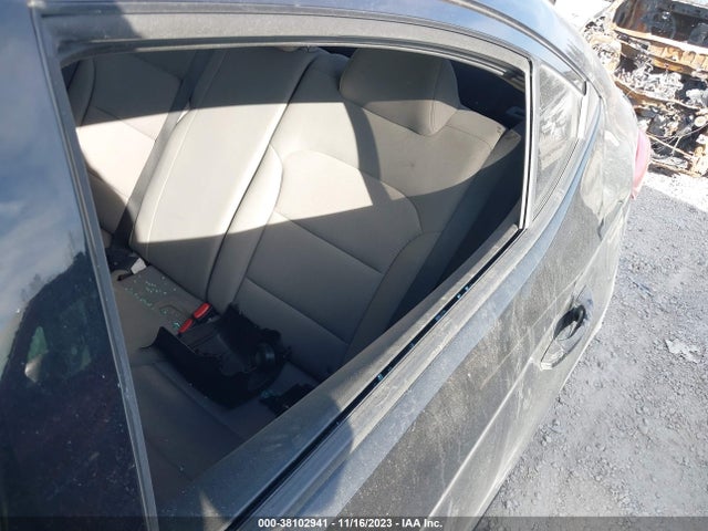 Hyundai ELANTRA SE 2018 5NPD74LF0JH260522 Image 6