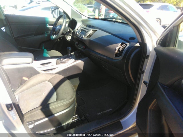 2016 KIA SPORTAGE LX VIN: KNDPB3AC7G7871563