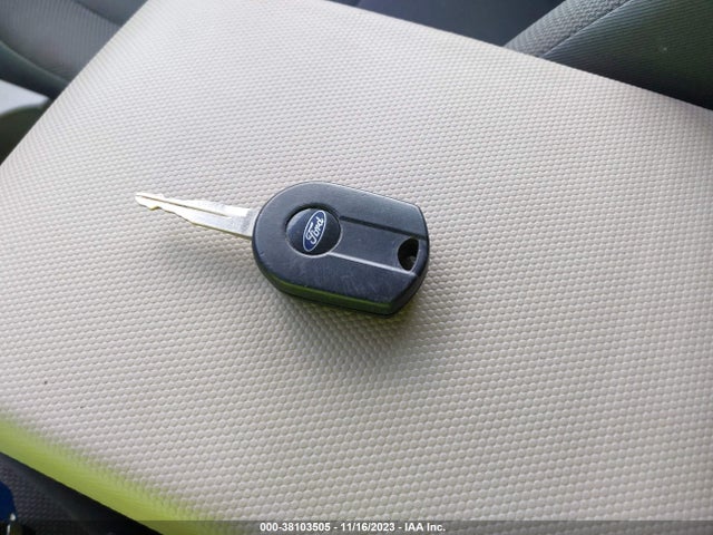 2009 FORD ESCAPE XLT VIN: 1FMCU03G99KB54858