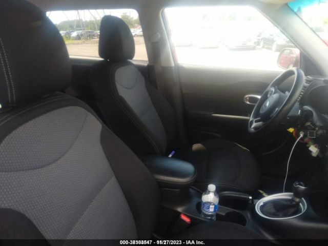 2018 KIA SOUL KNDJP3A58J7509810 Photo 4