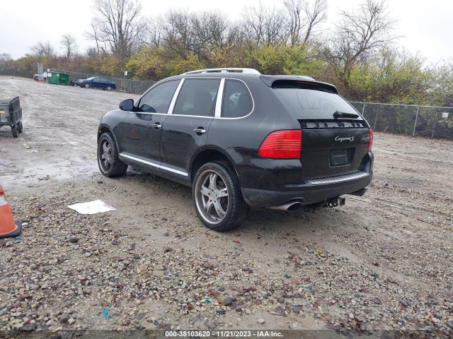 2004 PORSCHE CAYENNE WP1AB29P04LA73611 Photo 2