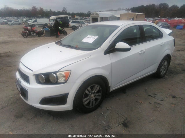 Chevrolet Sonic Lt Auto 2014 1G1JC5SH6E4240934 Image 2