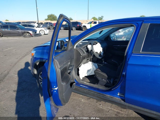 2017 MITSUBISHI OUTLANDER SPORT 2.4 SE VIN: JA4AP3AW1HZ062268