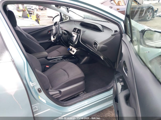 Toyota Prius Three 2017 JTDKARFU8H3043340 Image 5