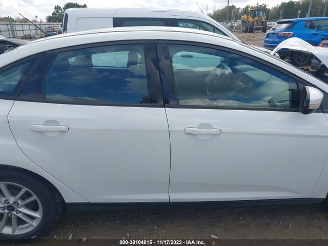 Ford FOCUS SE 2015 1FADP3F21FL263635 Image 12