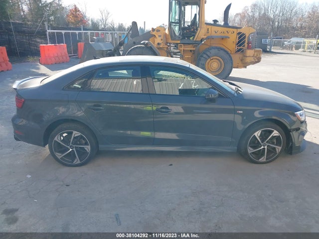 Audi A3 Premium 45 Tfsi S Line 2020 WAUBEGFF5LA097996 Image 13