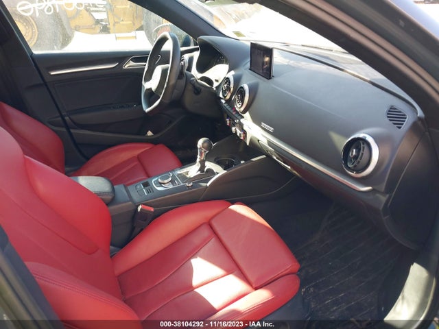 Audi A3 Premium 45 Tfsi S Line 2020 WAUBEGFF5LA097996 Image 5