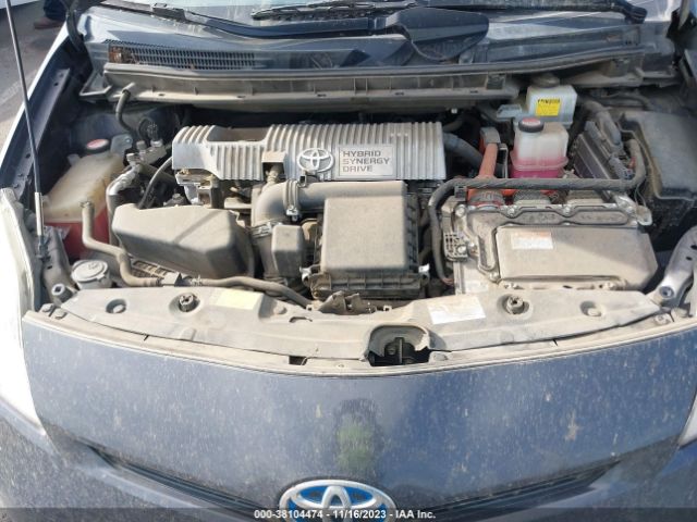JTDKN3DU9F1929924 Toyota Prius Two
