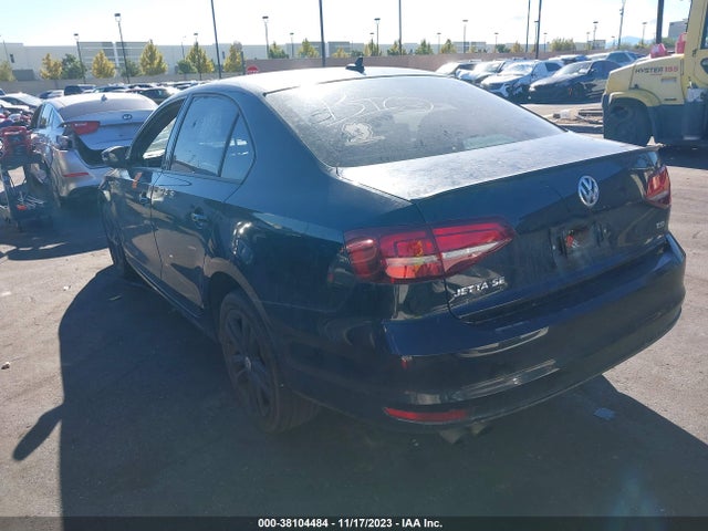 3VWD17AJ9JM243963 Volkswagen Jetta 1.8t Se Sport