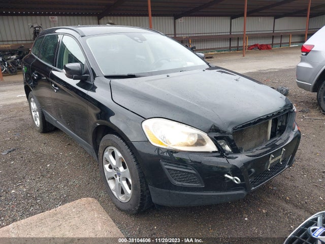 2013 VOLVO XC60 3.2/3.2 PLATINUM VIN: YV4952DLXD2384787