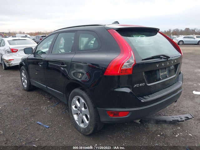 2013 VOLVO XC60 3.2/3.2 PLATINUM VIN: YV4952DLXD2384787