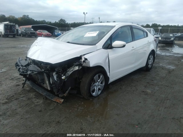 KIA FORTE LX 2017 3KPFK4A70HE047944 Image 2
