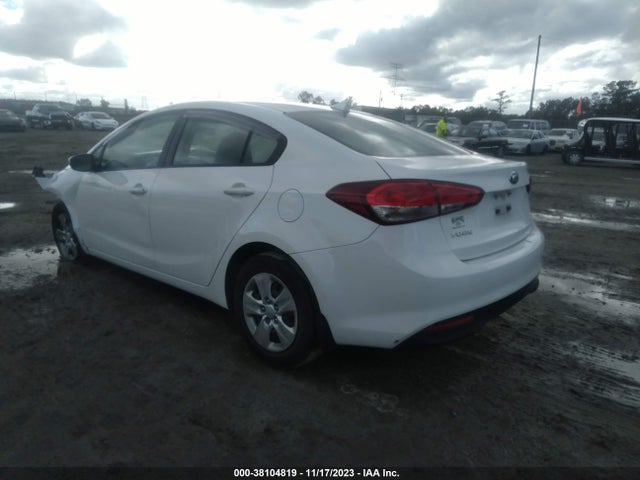 KIA FORTE LX 2017 3KPFK4A70HE047944 Image 3