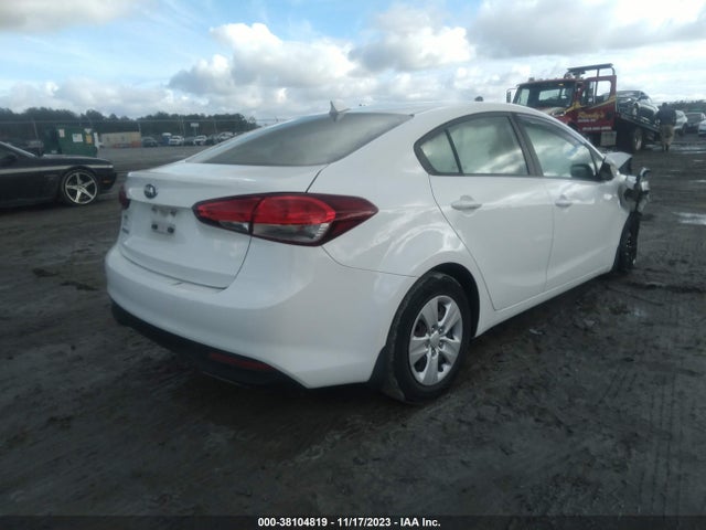 KIA FORTE LX 2017 3KPFK4A70HE047944 Image 4