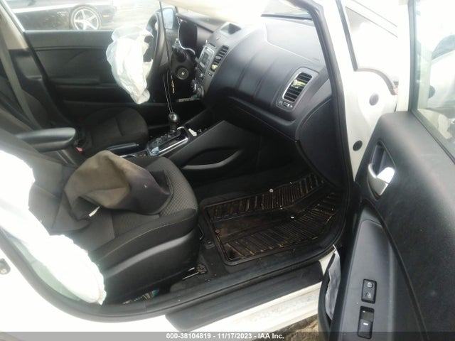 KIA FORTE LX 2017 3KPFK4A70HE047944 Image 5