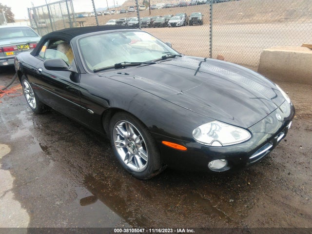 2002 JAGUAR XK8 SAJDA42C12NA28669 Photo 0
