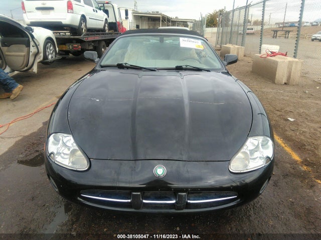 2002 JAGUAR XK8 SAJDA42C12NA28669 Photo 5