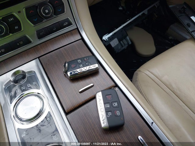 2013 JAGUAR XF SAJWJ0EF9D8S88095 Photo 10