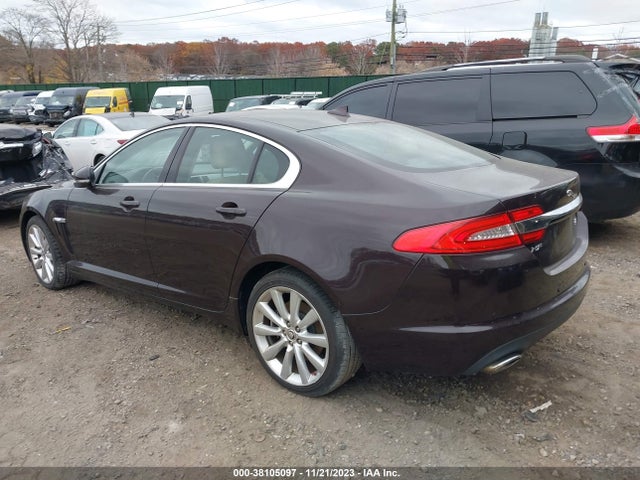 2013 JAGUAR XF SAJWJ0EF9D8S88095 Photo 2