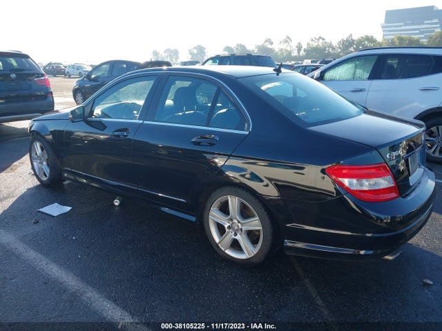 2010 MERCEDES-BENZ C 300 SPORT/LUXURY/ VIN: WDDGF5EB0AR126334