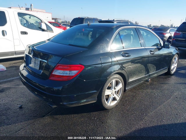 2010 MERCEDES-BENZ C 300 SPORT/LUXURY/ VIN: WDDGF5EB0AR126334