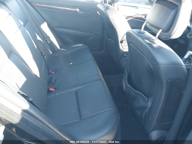 2010 MERCEDES-BENZ C 300 SPORT/LUXURY/ VIN: WDDGF5EB0AR126334