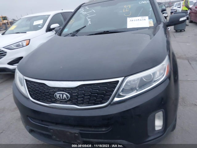2015 KIA SORENTO LX V6 VIN: 5XYKT4A73FG580690