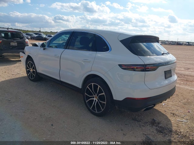2021 PORSCHE CAYENNE WP1AA2AY4MDA04678 Photo 2