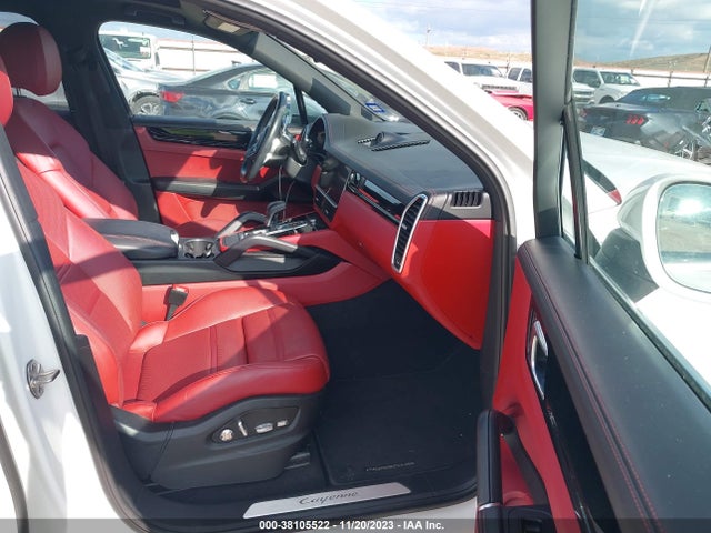 2021 PORSCHE CAYENNE WP1AA2AY4MDA04678 Photo 4