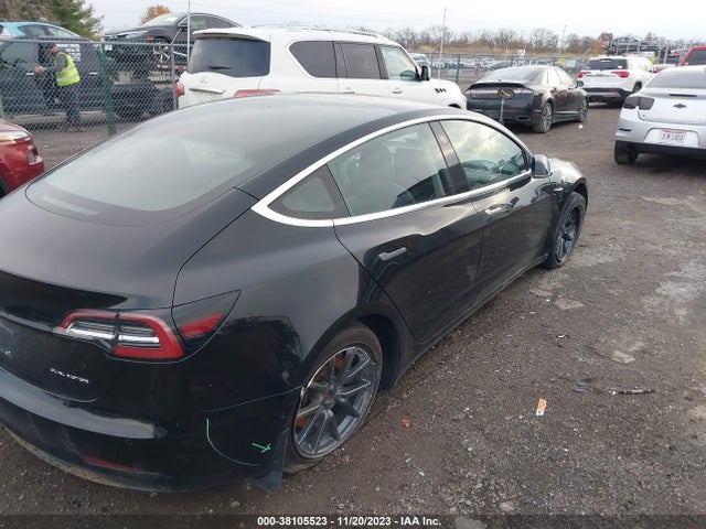 2018 TESLA MODEL 3 5YJ3E1EB5JF113380 Photo 5