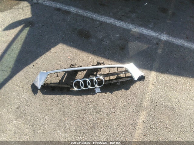WA1BCCFS2HR015529 Audi Q3 2.0t Premium
